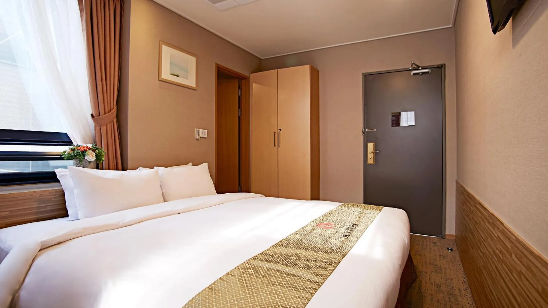 Hotel Skypark Myeongdong 2 Seoul